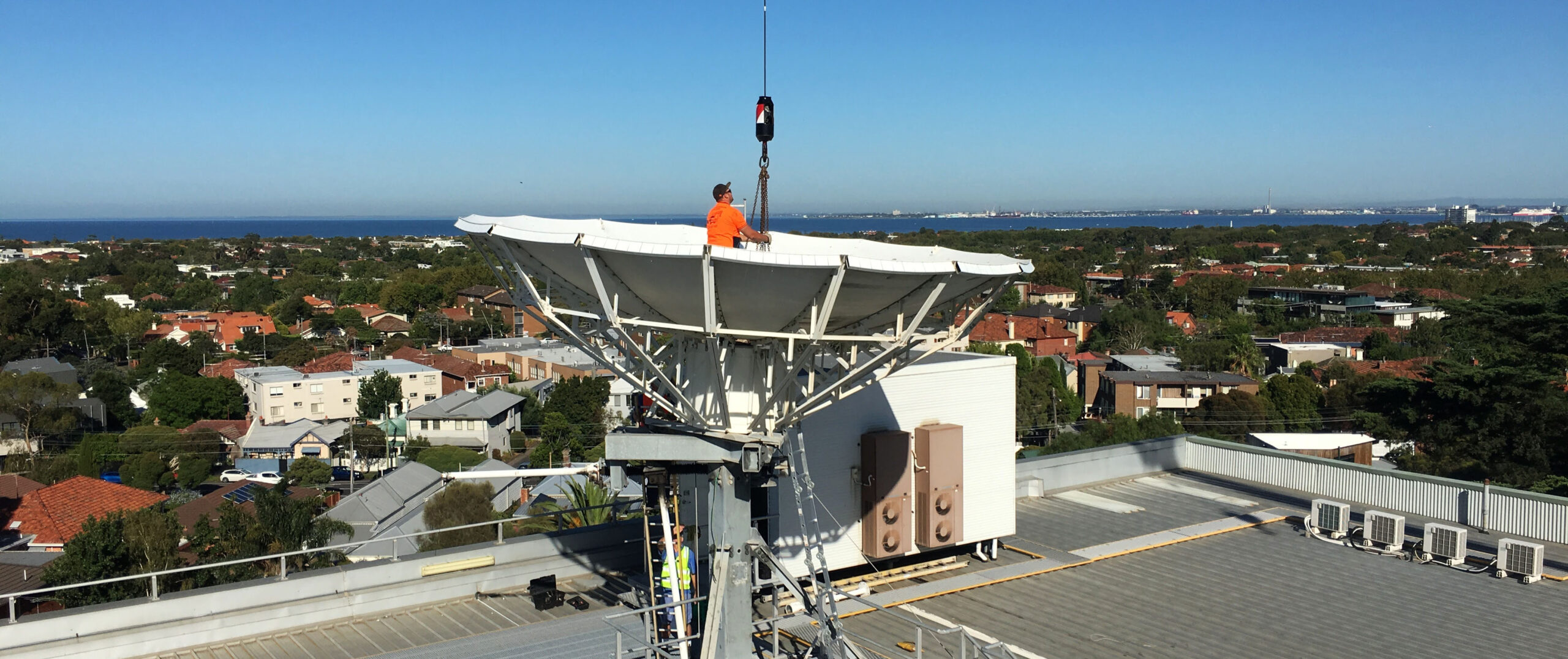 Av-Comm Decommission 6.8m Satellite Dish for the ABC in Melbourne